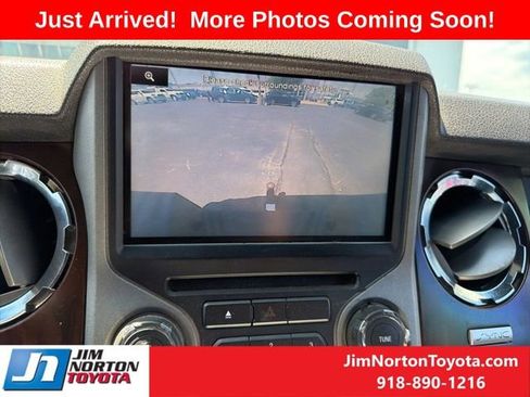 Used 2016 Ford F250 Lariat w/ Lariat Interior Package AWD/4WD image 13