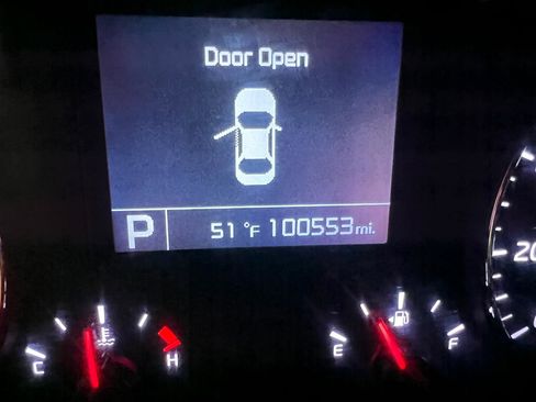 Used 2016 Kia Cadenza Premium image 43