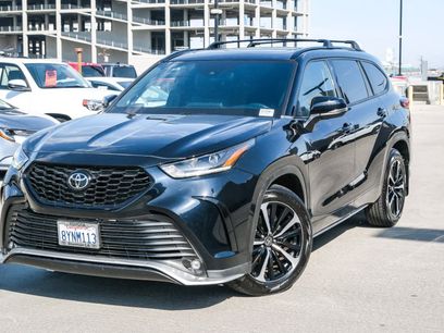 Certified 2021 Toyota Highlander XSE