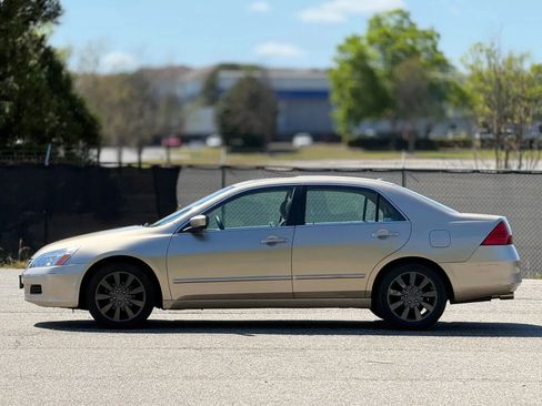 Used 2006 Honda Accord EX-L image 8