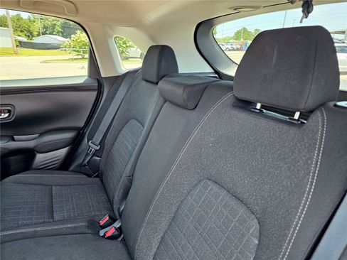 Used 2025 Honda HR-V LX image 31