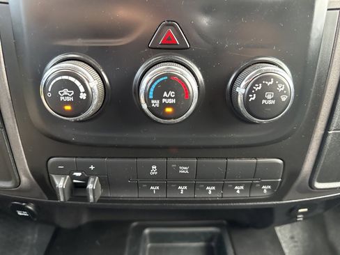 Used 2014 RAM 3500 Tradesman w/ Chrome Appearance Group image 35