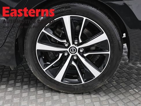 Used 2022 Nissan Maxima SV image 34