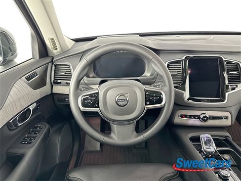 Used 2025 Volvo XC90 B6 Ultra w/ Protection Package Premier image 16