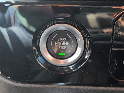 Used 2023 Chevrolet Silverado 1500 RST image 22