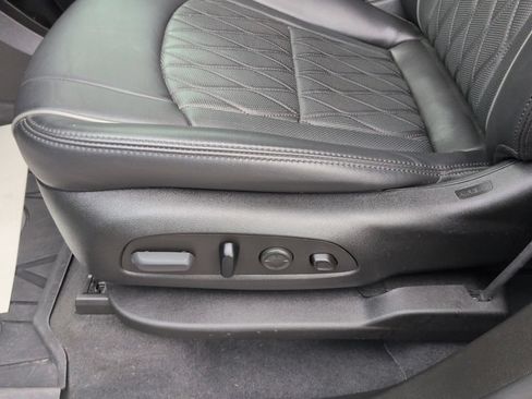 Used 2024 Buick Enclave Avenir w/ Avenir Technology Package AWD/4WD image 45
