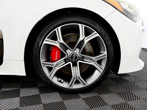 Used 2018 Kia Stinger GT2 image 52