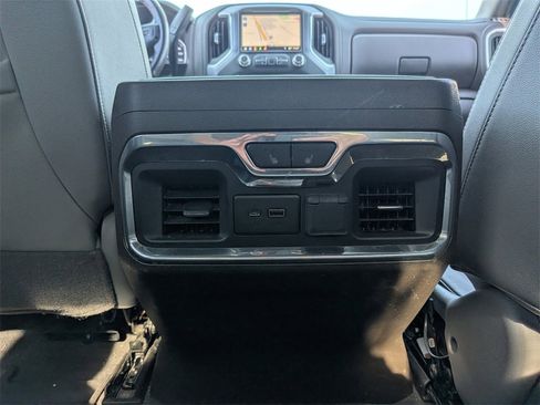 Used 2019 GMC Sierra 1500 SLT image 25