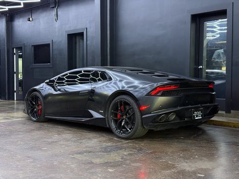 Used 2017 Lamborghini Huracan LP 610-4 AWD/4WD image 4