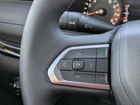 New 2026 Jeep Compass Latitude w/ Sun and Sound Group AWD/4WD image 20