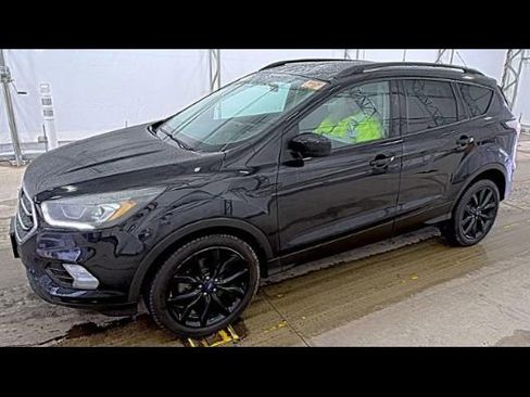Used 2017 Ford Escape SE w/ Equipment Group 201A image 1