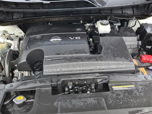 Used 2018 Nissan Murano Platinum w/ Cargo Package image 29