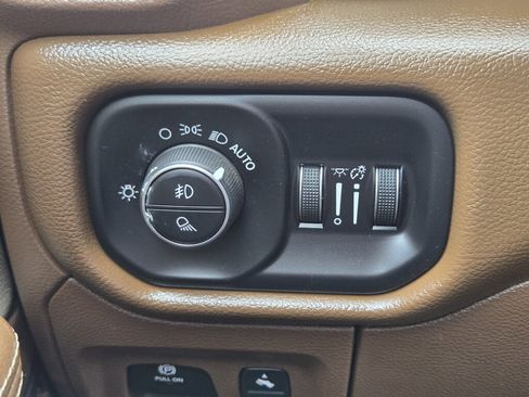 Used 2021 RAM 1500 Laramie w/ Protection Group AWD/4WD image 16