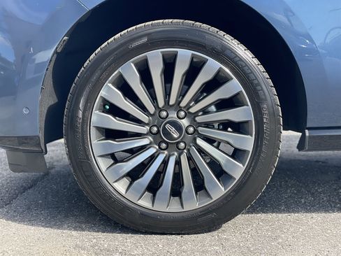 Used 2019 Lincoln Navigator L Reserve image 41