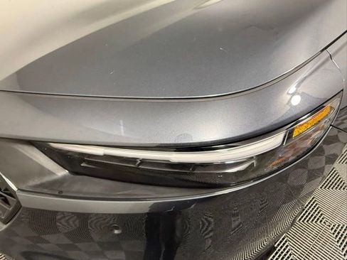 Used 2023 Honda Accord Touring image 11
