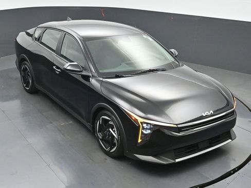 Used 2025 Kia K4 EX FWD image 35