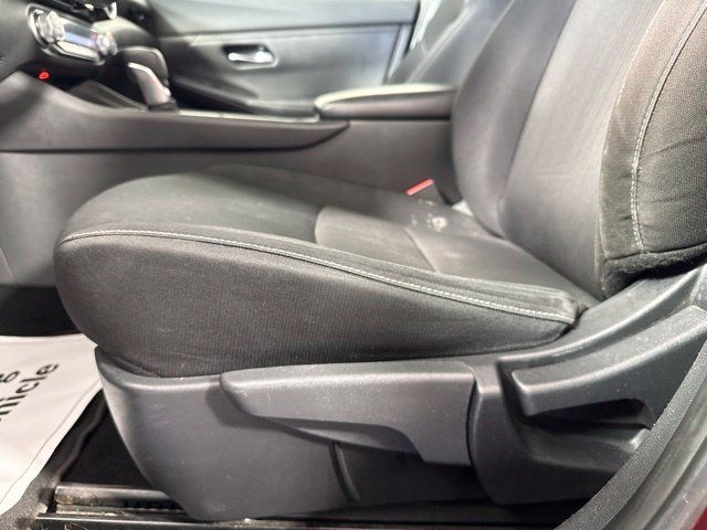 Used 2020 Nissan Sentra SV FWD image 15
