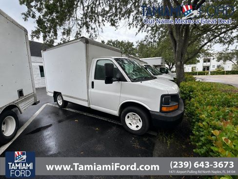 Used 2008 GMC Savana 3500 RWD image 1