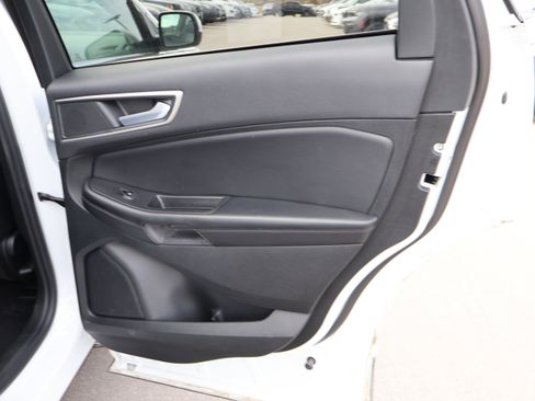 Used 2023 Ford Edge SEL image 13