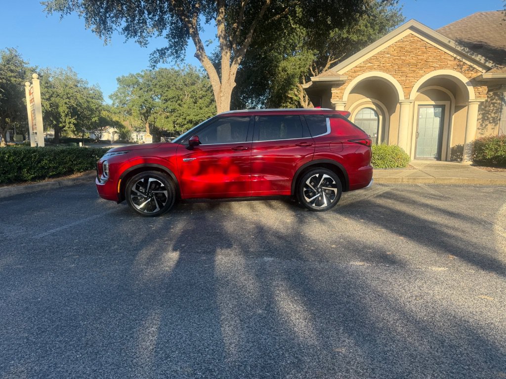 Used 2023 Mitsubishi Outlander SEL AWD/4WD image 11