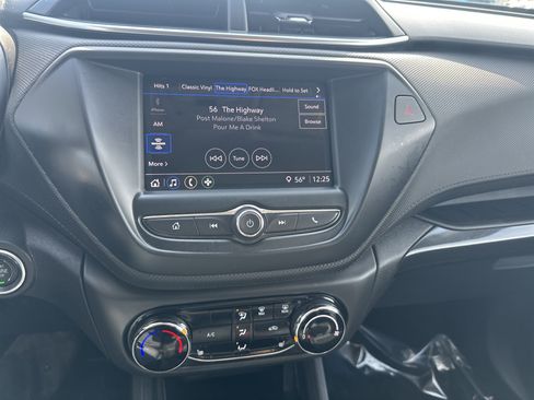 Used 2023 Chevrolet TrailBlazer LT image 13