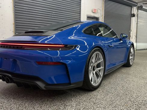 Used 2025 Porsche 911 GT3 RWD image 23