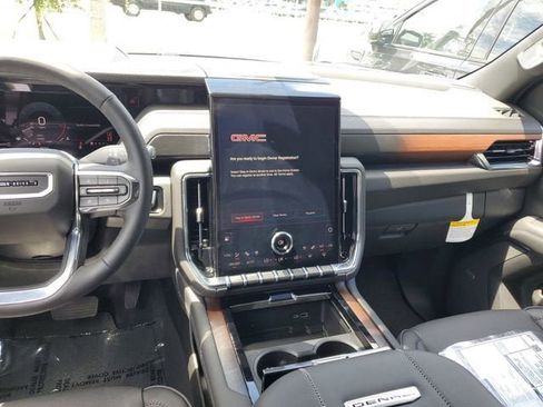 New 2026 GMC Yukon Denali w/ Sun & Power Step Package AWD/4WD image 14