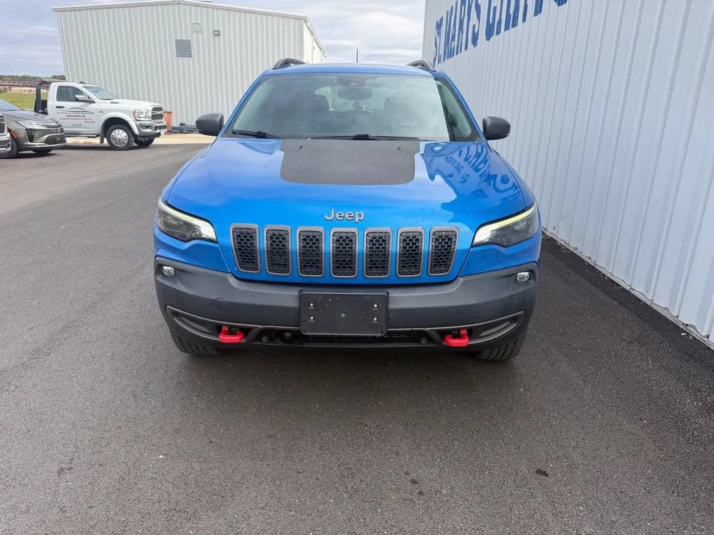 Used 2020 Jeep Cherokee Trailhawk AWD/4WD image 3