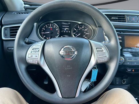Used 2015 Nissan Rogue S FWD image 14