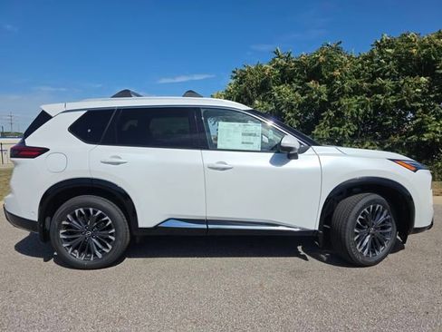 New 2026 Nissan Rogue Platinum w/ Platinum Premium Package image 22