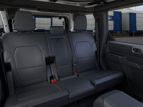 New 2026 Ford Bronco Badlands image 11