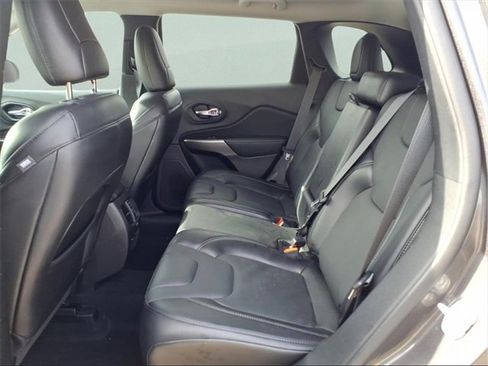 Used 2021 Jeep Cherokee Latitude Lux w/ Comfort/Convenience Group image 27