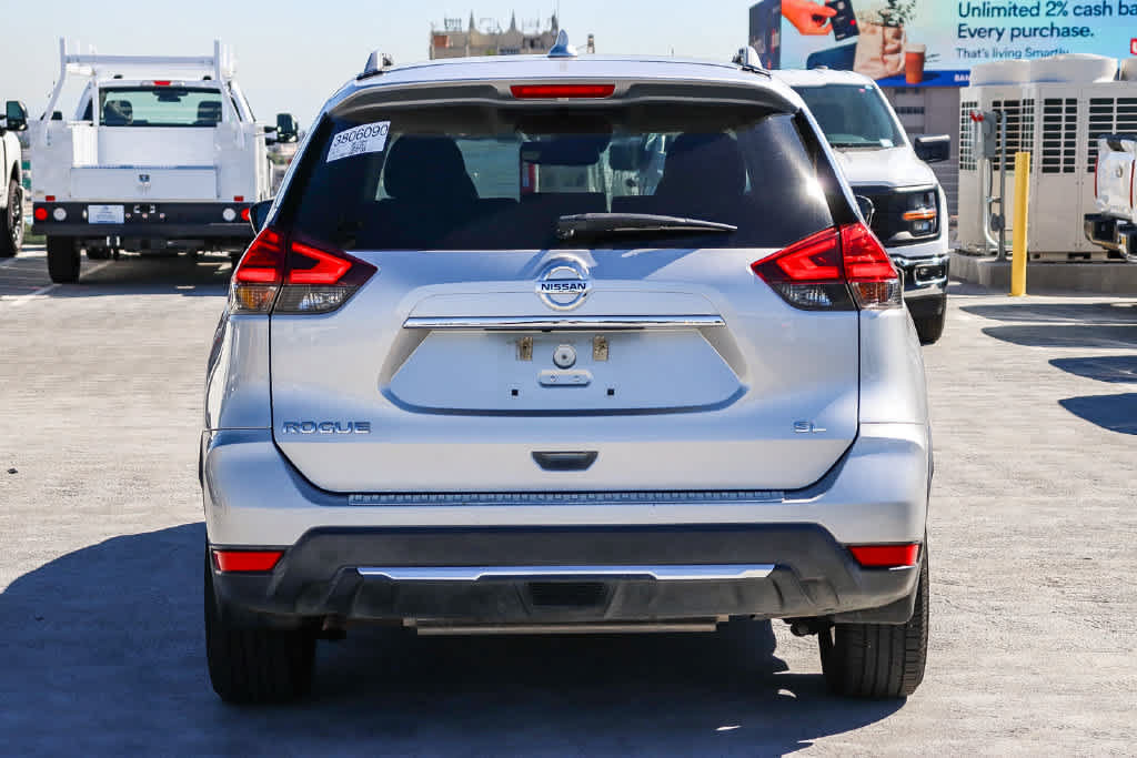 Used 2017 Nissan Rogue SL w/ SL Premium Package FWD image 5