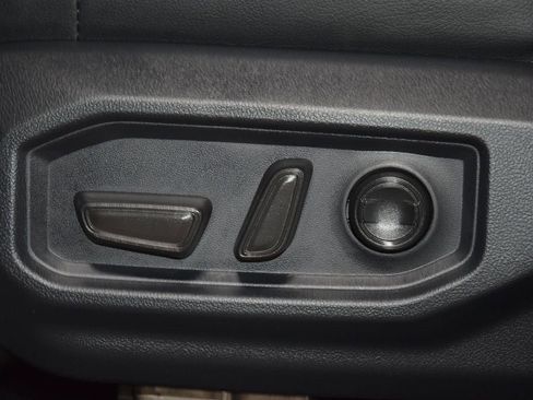 Used 2024 Toyota Tundra Limited AWD/4WD image 42