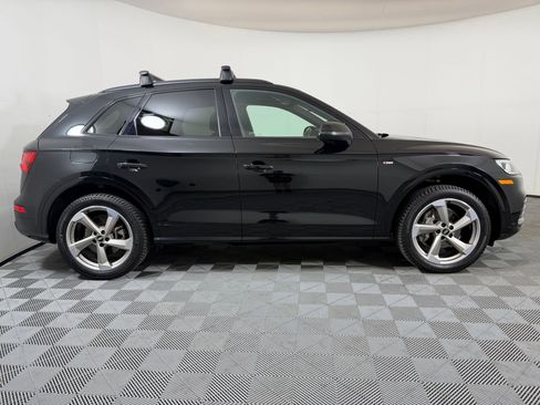 Used 2020 Audi Q5 2.0T Titanium Premium Plus w/ Premium Plus Package AWD/4WD image 8