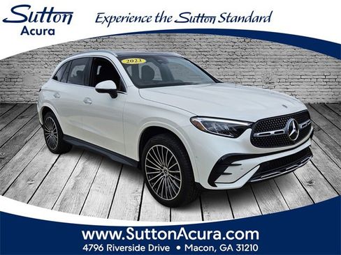 Used 2023 Mercedes-Benz GLC 300 image 1