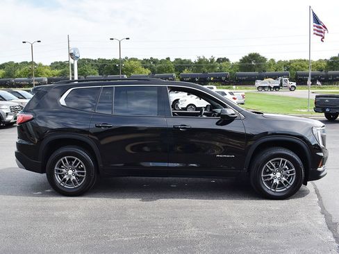 Used 2025 GMC Acadia Elevation AWD/4WD image 14