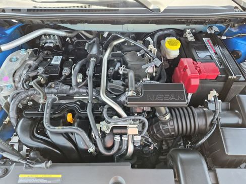 Used 2025 Nissan Sentra SR w/ SR Premium Package FWD image 29