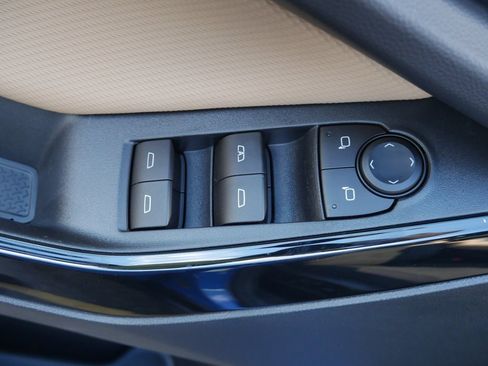 New 2026 Chevrolet Equinox ACTIV w/ Convenience Package III image 30