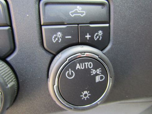 Used 2023 Chevrolet Silverado 1500 LT image 23