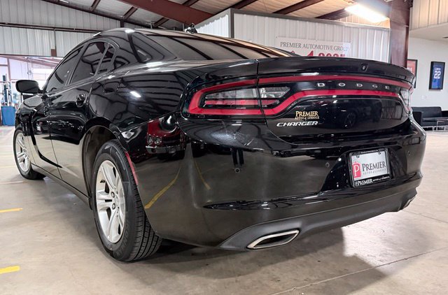 Used 2023 Dodge Charger SXT RWD image 5