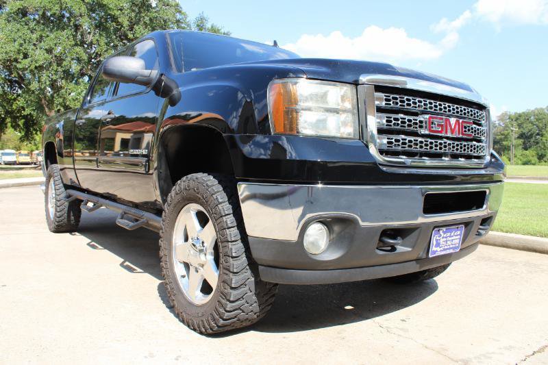 Used 2014 GMC Sierra 2500 SLE w/ SLE Preferred Package AWD/4WD image 5