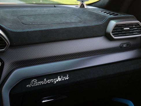 Used 2024 Lamborghini Urus Performante image 34