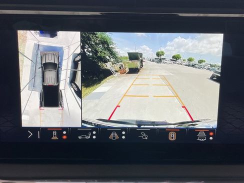 Used 2024 GMC Sierra 3500 Denali Ultimate AWD/4WD image 23