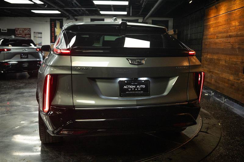 Used 2024 Cadillac Lyriq Tech AWD/4WD image 6