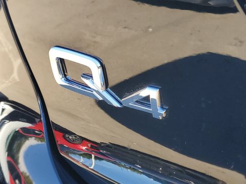 Used 2025 Audi Q4 e-tron Premium image 7