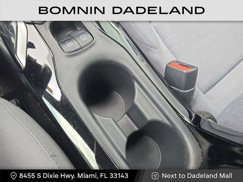 Used 2021 Toyota Corolla SE image 27