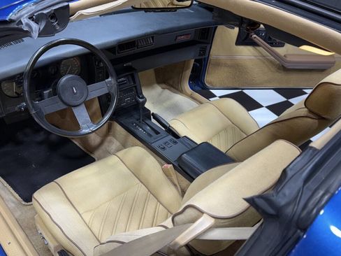 Used 1987 Chevrolet Camaro Z28 image 53