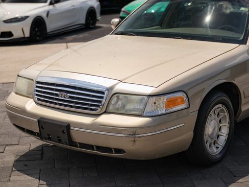 Used 1999 Ford Crown Victoria LX RWD image 6