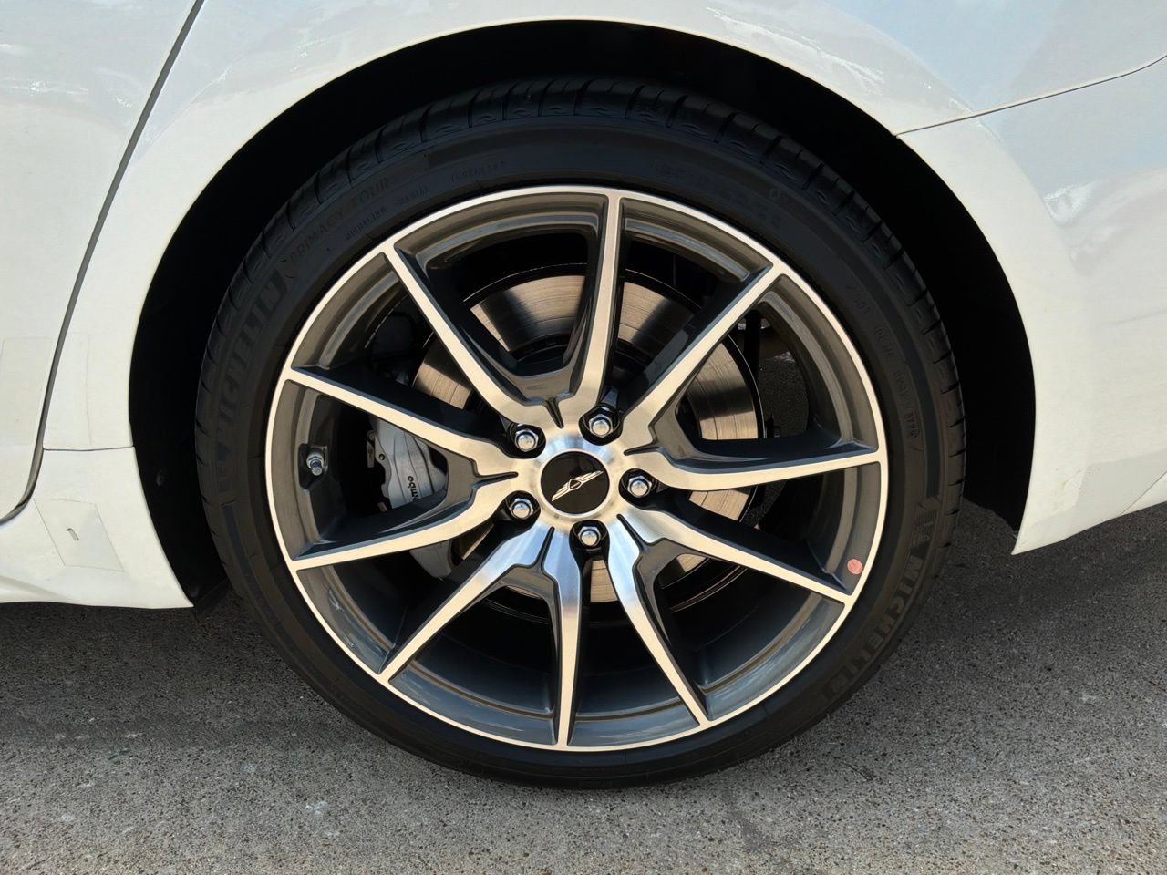 Used 2026 Genesis G70 2.5T RWD image 9